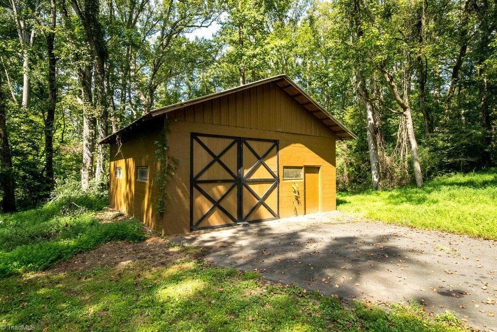 Stick/Site Built at 726 Walkertown Guthrie Road, Walkertown NC 27101, Walkertown, photo 10 of 39