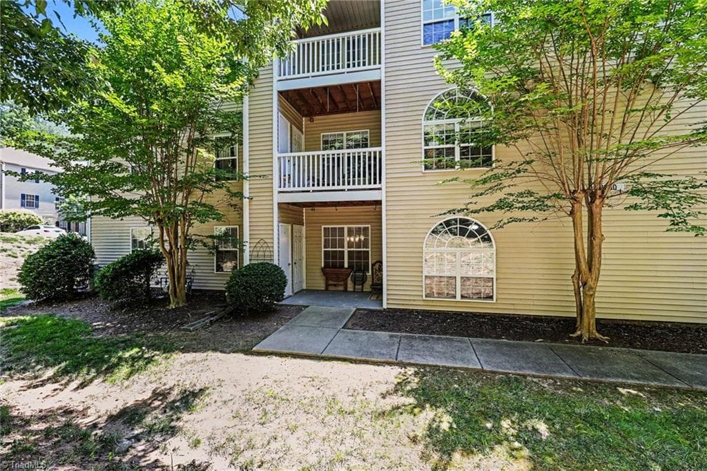 Stick/Site Built at 2012 Salem Bluff Drive, Winston-Salem NC 27127, Winston-Salem, photo 16 of 18