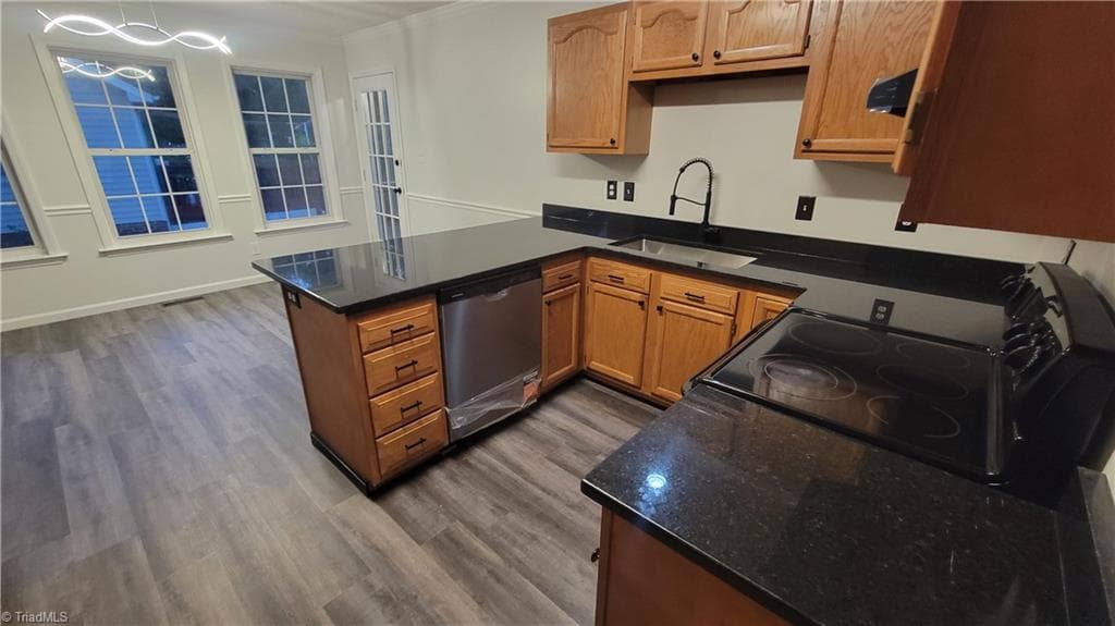 Stick/Site Built at 3704 Signet Drive, Winston-Salem NC 27101, Winston-Salem, photo 8 of 17
