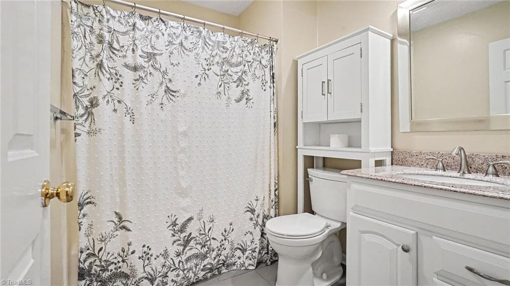 Stick/Site Built at 2800 Shadowbrook Lane, Winston-Salem NC 27103, photo 24 of 27