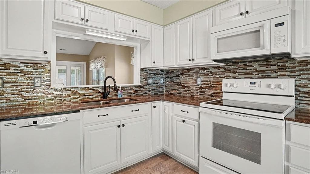 Stick/Site Built at 2800 Shadowbrook Lane, Winston-Salem NC 27103, photo 10 of 27