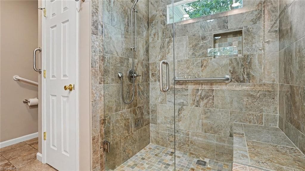 Stick/Site Built at 2800 Shadowbrook Lane, Winston-Salem NC 27103, photo 19 of 27