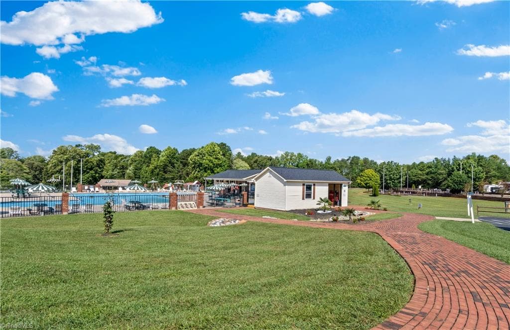 Manufactured Home at 169 Marina Drive, New London NC 28127, New London, photo 26 of 28