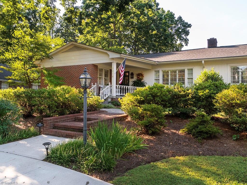 Stick/Site Built at 2216 Canterbury Drive, Burlington NC 27215, Burlington, photo 5 of 98
