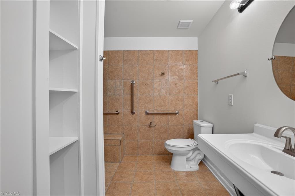 Stick/Site Built at 3034 Desmond Woods Drive, Greensboro NC 27405, photo 21 of 39