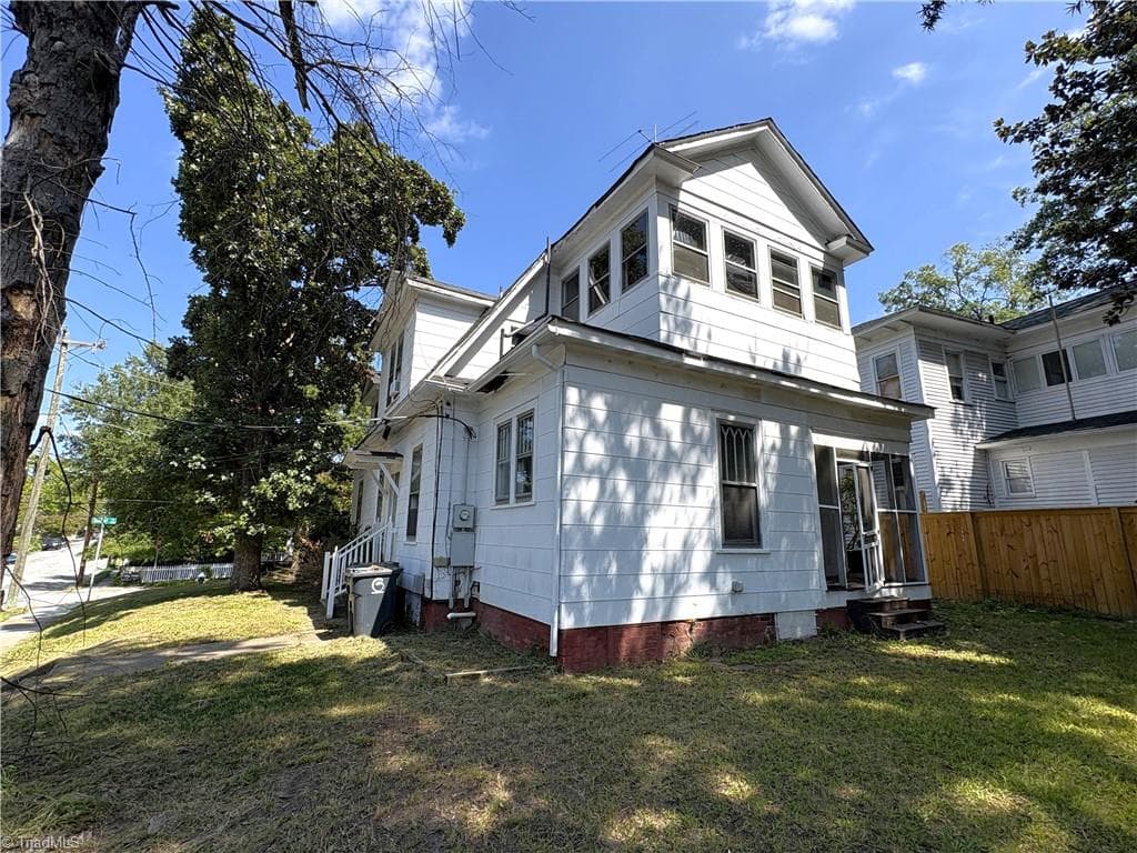 Stick/Site Built at 202 Isabel Street, Greensboro NC 27401, photo 7 of 43