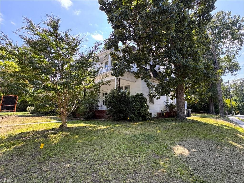 Stick/Site Built at 202 Isabel Street, Greensboro NC 27401, photo 3 of 43