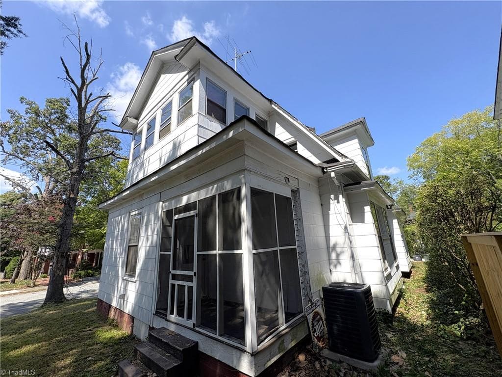 Stick/Site Built at 202 Isabel Street, Greensboro NC 27401, photo 11 of 43