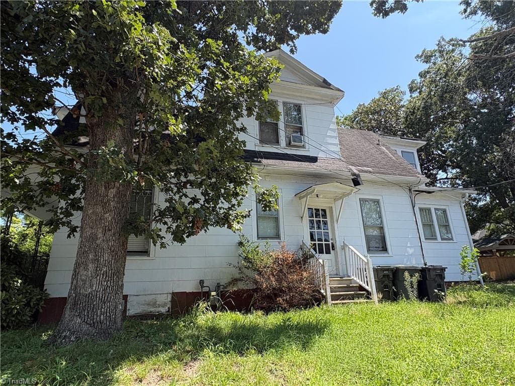 Stick/Site Built at 202 Isabel Street, Greensboro NC 27401, photo 4 of 43