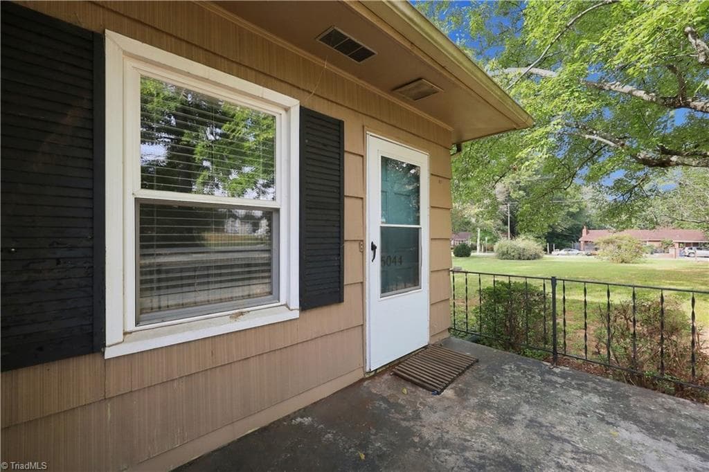 Stick/Site Built at 5038 Pinewood Drive, Winston-Salem NC 27106, Winston-Salem, photo 26 of 31