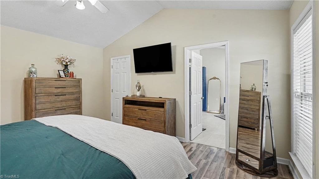 Stick/Site Built at 504 Evergreen Trail, Thomasville NC 27360, photo 16 of 40