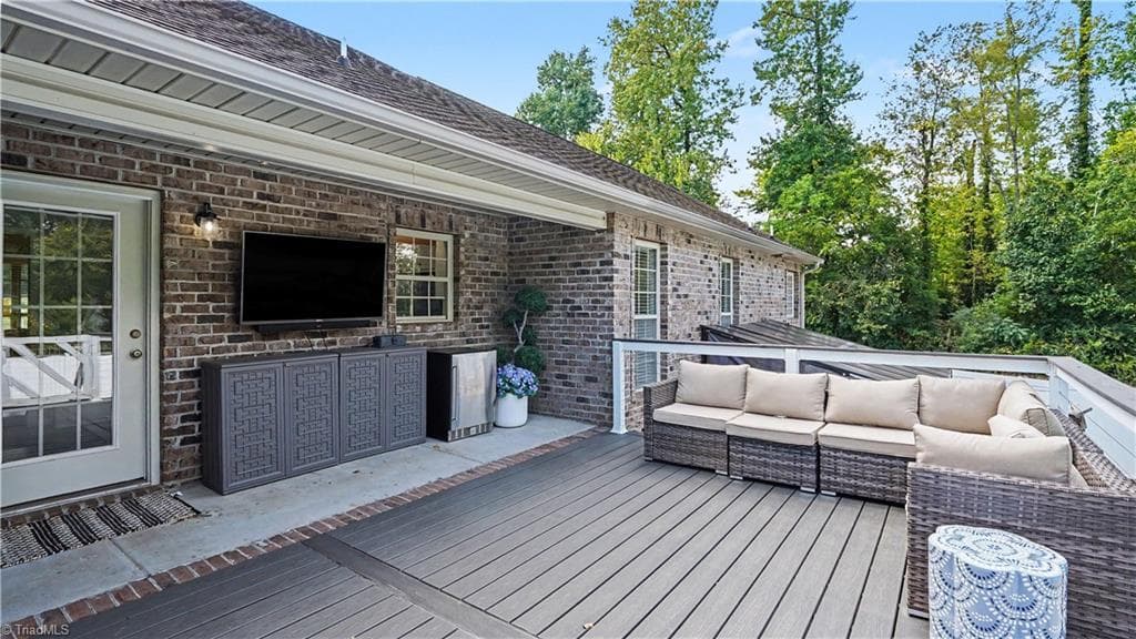 Stick/Site Built at 504 Evergreen Trail, Thomasville NC 27360, photo 34 of 40