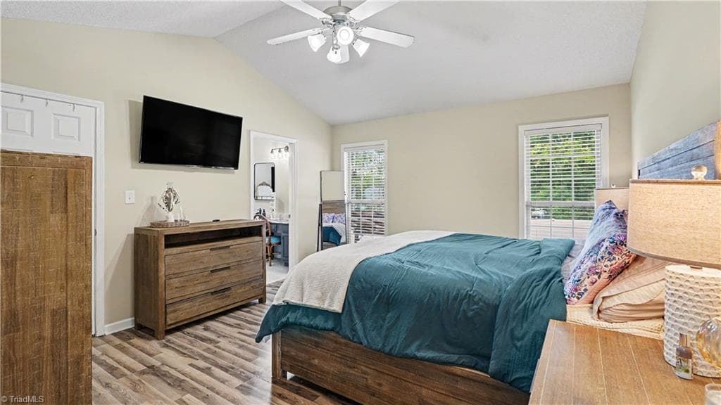 Stick/Site Built at 504 Evergreen Trail, Thomasville NC 27360, photo 14 of 40