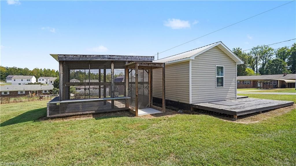 Stick/Site Built at 504 Evergreen Trail, Thomasville NC 27360, photo 29 of 40