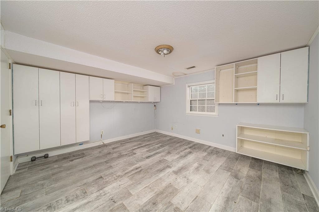 Stick/Site Built at 321 Stanaford Road, Winston-Salem NC 27104, Winston-Salem, photo 26 of 35
