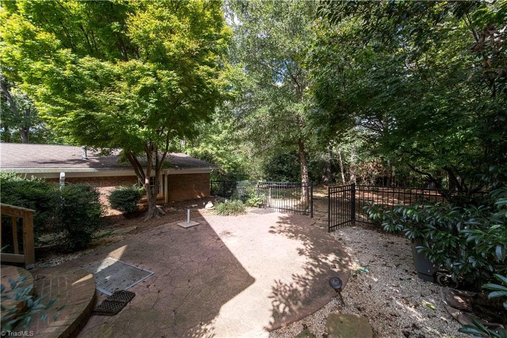 Stick/Site Built at 321 Stanaford Road, Winston-Salem NC 27104, Winston-Salem, photo 34 of 35