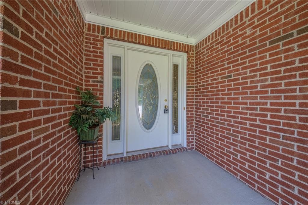 Stick/Site Built at 2103 Forest Edge Drive, Greensboro NC 27406, photo 3 of 38