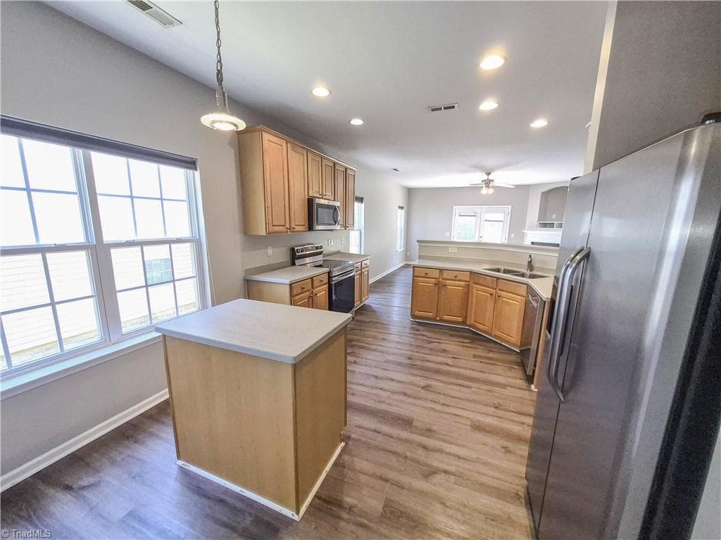 Stick/Site Built at 4061 Fountain Grove Drive, High Point NC 27265, photo 5 of 26