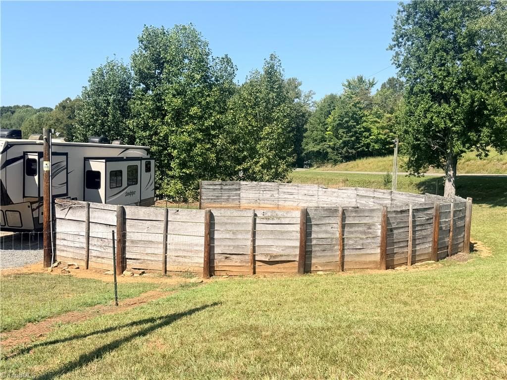 Single Family Residence at 3933 Simmons Patton Road, Jonesville NC 28642, Jonesville, photo 24 of 50