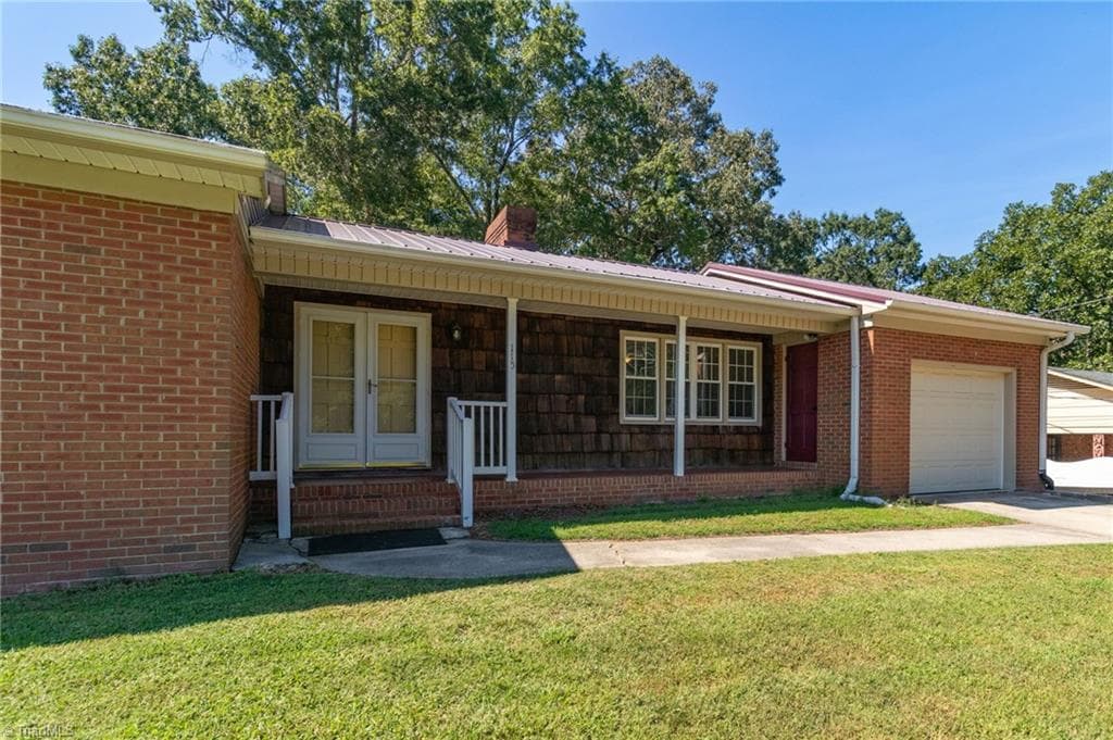 Stick/Site Built at 115 Monroe Drive, Lexington NC 27292, photo 5 of 33
