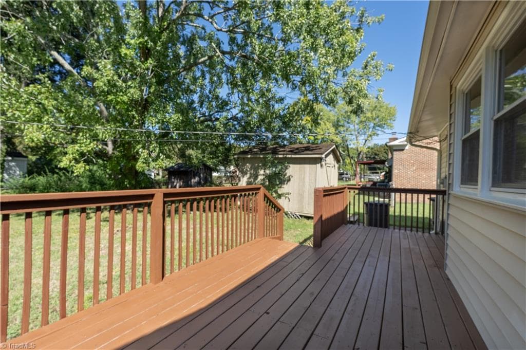 Stick/Site Built at 3006 Saxon Place, Greensboro NC 27406, photo 24 of 26
