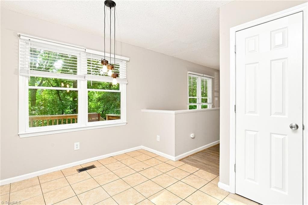 Stick/Site Built at 205 Lorraine Drive, Winston-Salem NC 27107, Winston-Salem, photo 6 of 22