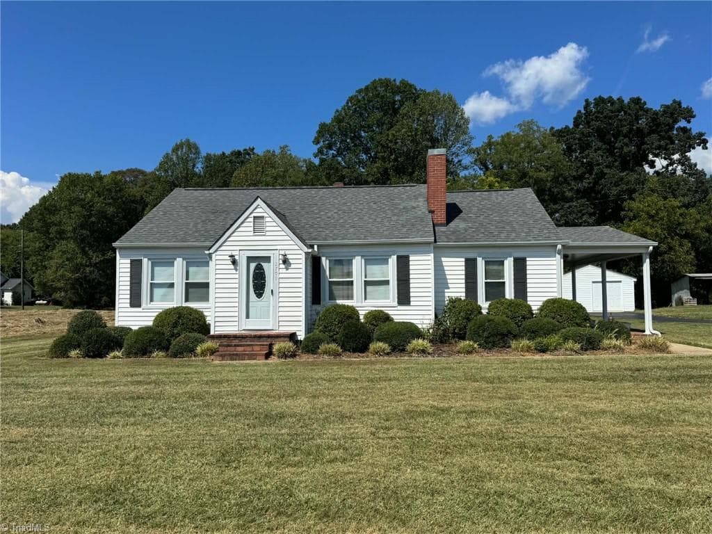 Stick/Site Built at 2709 Murray Road, State Road NC 28676, State Road, photo 3 of 76