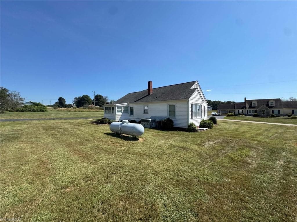 Stick/Site Built at 2709 Murray Road, State Road NC 28676, State Road, photo 11 of 76