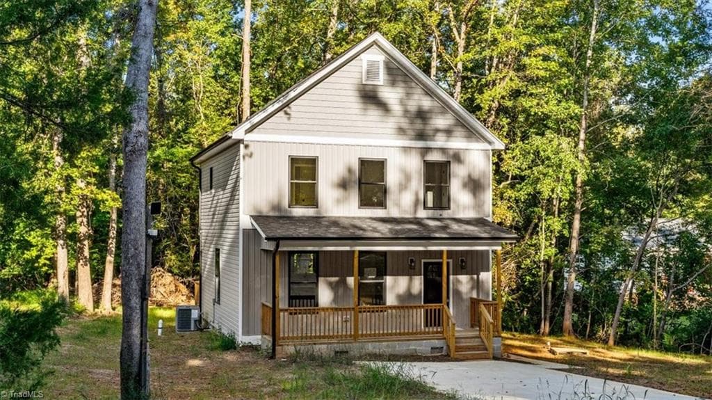 Stick/Site Built at 215 Carriage Loop, Burlington NC 27217, photo 3 of 35