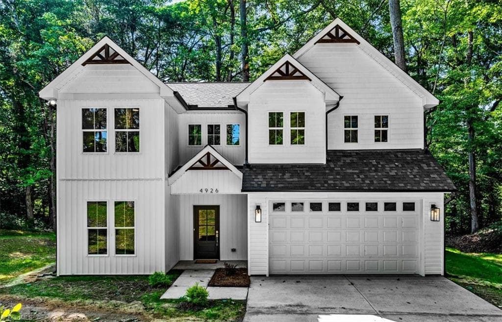 4926 Leinbach Drive, Winston-Salem NC 27106