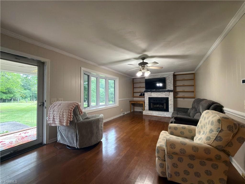 Retail at 4285 W Pine Street, Mount Airy NC 27030, photo 13 of 26