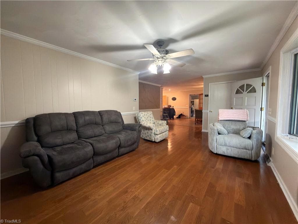Retail at 4285 W Pine Street, Mount Airy NC 27030, photo 12 of 26