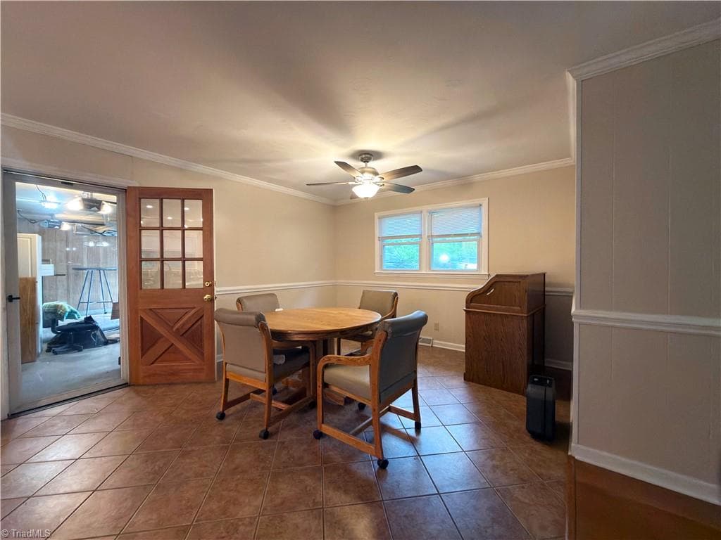 Retail at 4285 W Pine Street, Mount Airy NC 27030, photo 14 of 26