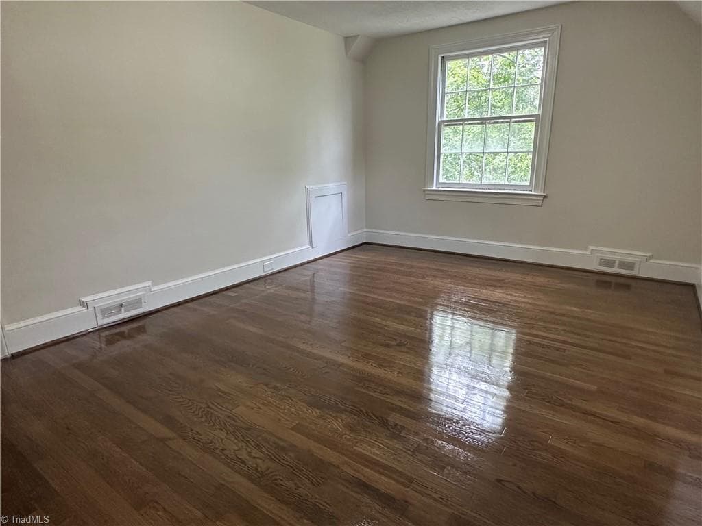 Stick/Site Built at 1900 Peachtree Street, Winston-Salem NC 27107, Winston-Salem, photo 27 of 38