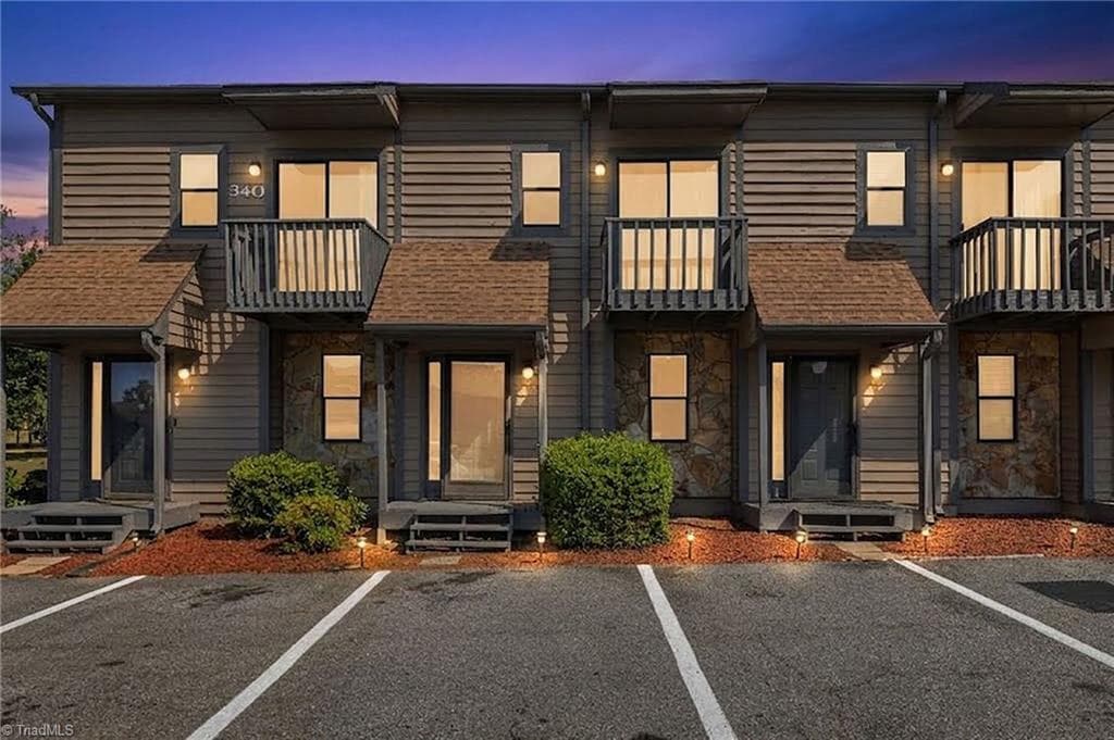 340 Vista Circle, Winston-Salem NC 27106