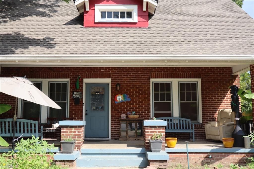 Stick/Site Built at 1407 Lexington Avenue, Greensboro NC 27403, photo 2 of 6