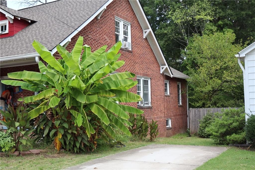 Stick/Site Built at 1407 Lexington Avenue, Greensboro NC 27403, photo 3 of 6