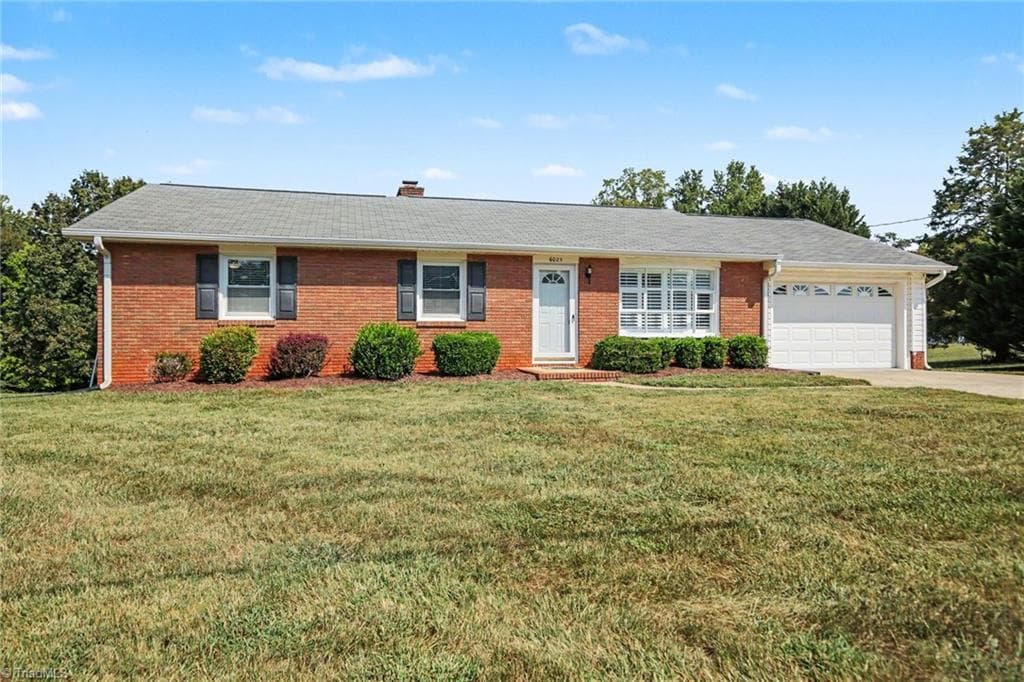 Stick/Site Built at 6025 Skylark Road, Pfafftown NC 27040, Pfafftown, photo 2 of 24