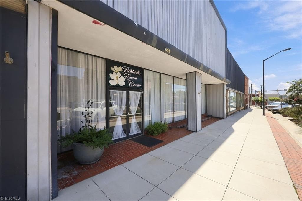 Retail at 223 S Scales Street, Reidsville NC 27320, photo 2 of 34