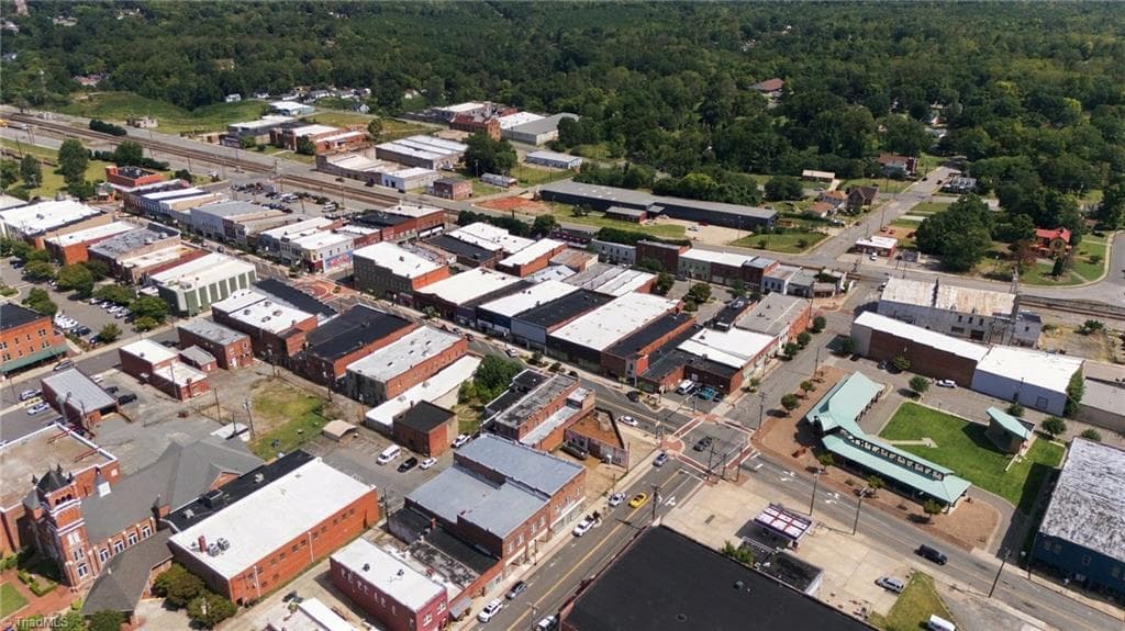 Retail at 223 S Scales Street, Reidsville NC 27320, photo 32 of 34
