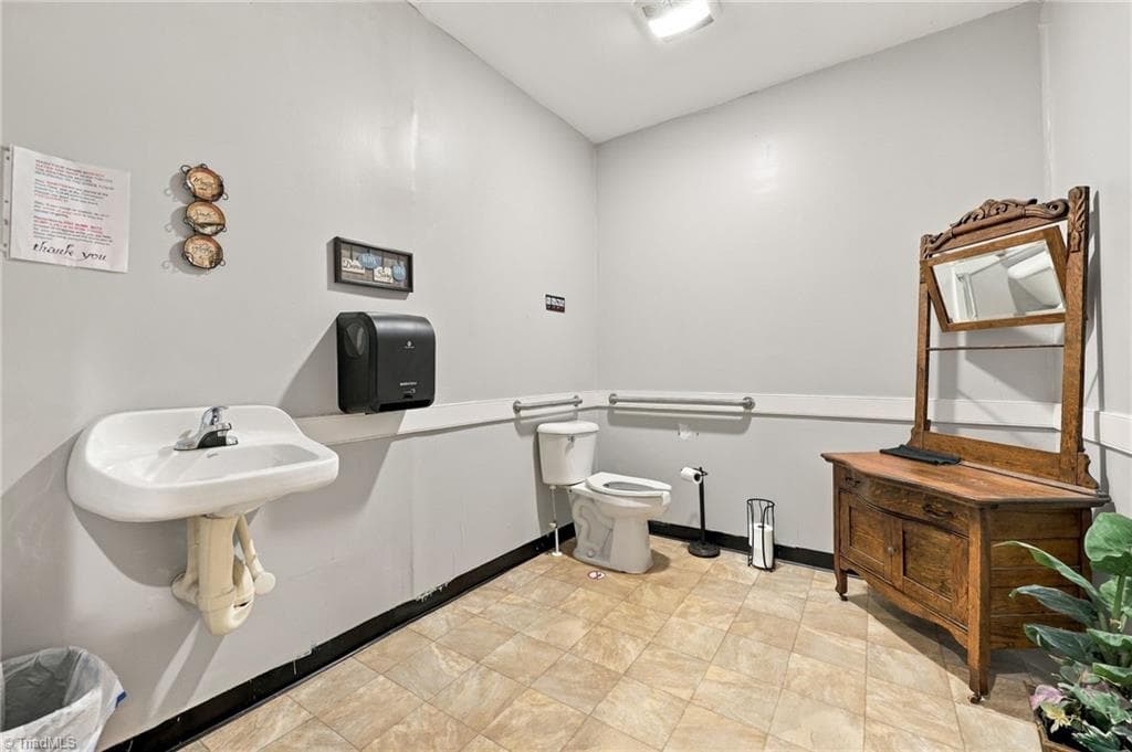 Retail at 223 S Scales Street, Reidsville NC 27320, photo 24 of 34