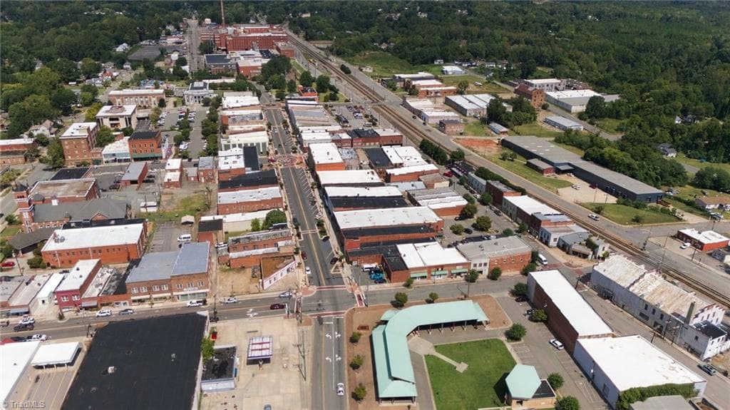 Retail at 223 S Scales Street, Reidsville NC 27320, photo 33 of 34