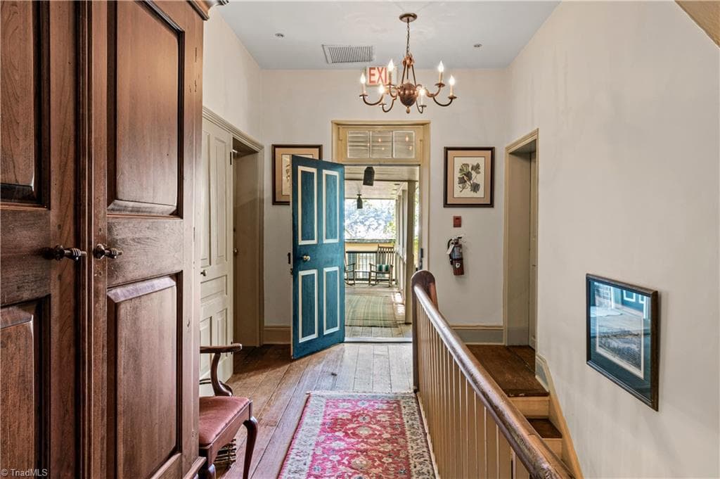Remarks at 803 S Main Street, Winston-Salem NC 27101, Winston-Salem, photo 57 of 78