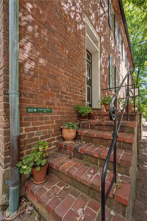 Remarks at 803 S Main Street, Winston-Salem NC 27101, Winston-Salem, photo 7 of 78