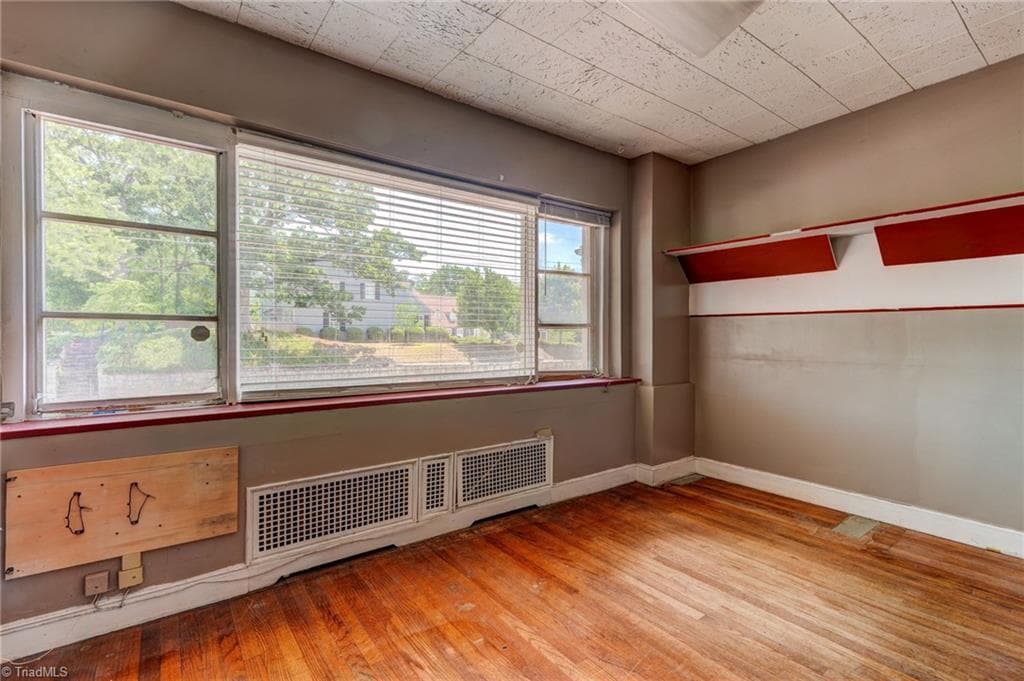 Office at 811 N Elm Street, Greensboro NC 27401, Greensboro, photo 31 of 88