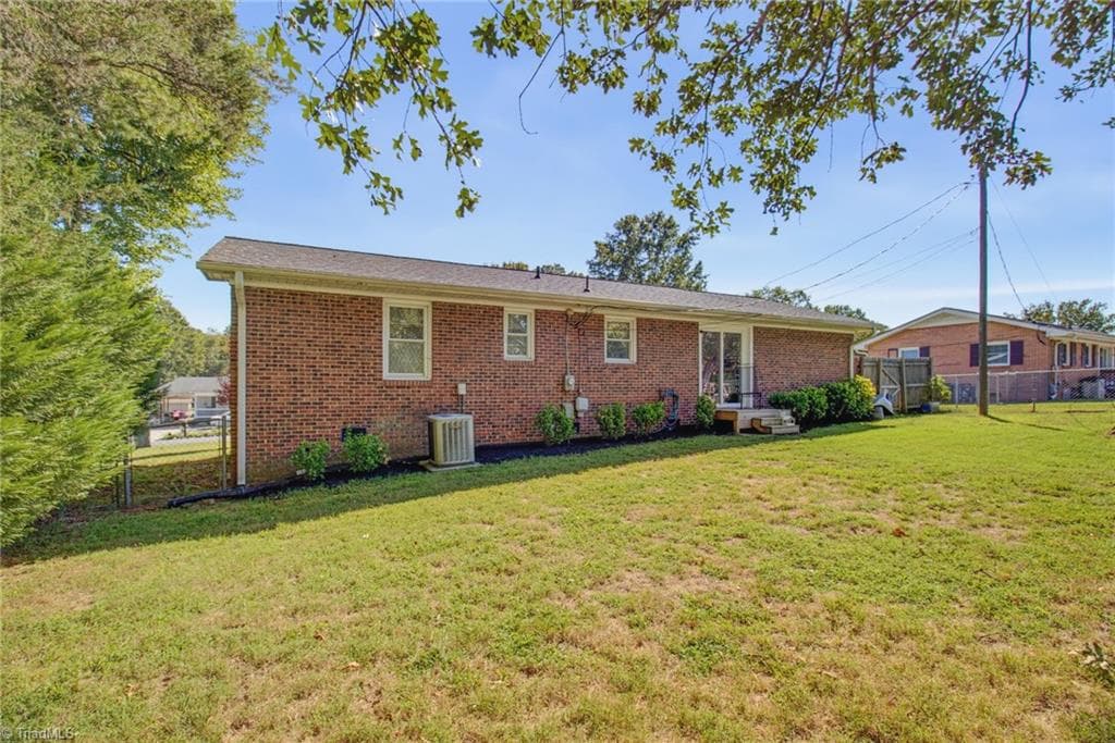 Stick/Site Built at 309 Bedford Drive, Eden NC 27288, Eden, photo 59 of 62