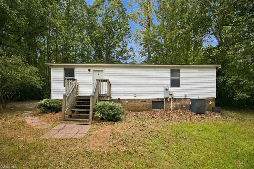 Manufactured Home at 5209 Timber Creek Court, Kings Mountain NC 28086, Kings Mountain, photo 24 of 27