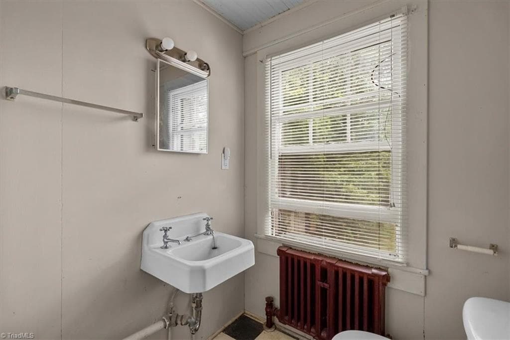 Stick/Site Built at 912 Spring Garden Street, Greensboro NC 27407, photo 13 of 18