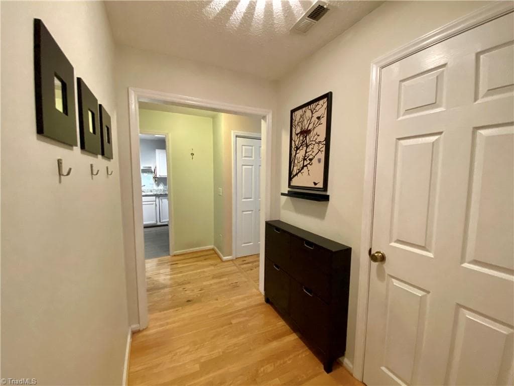 Stick/Site Built at 21 Meadowood Glen Way # D, Greensboro NC 27409, Greensboro, photo 3 of 26