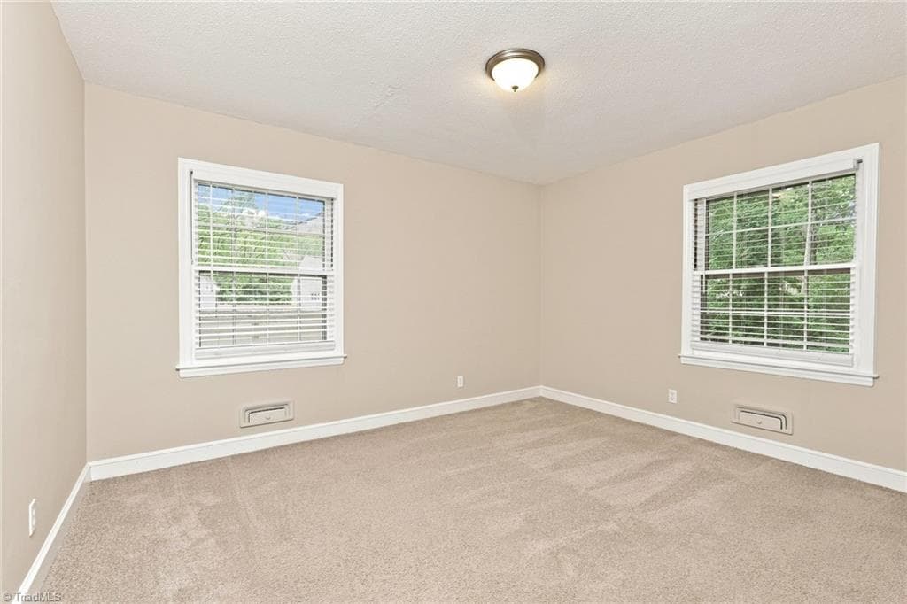Stick/Site Built at 3816 Kirby Drive, Greensboro NC 27403, photo 10 of 21